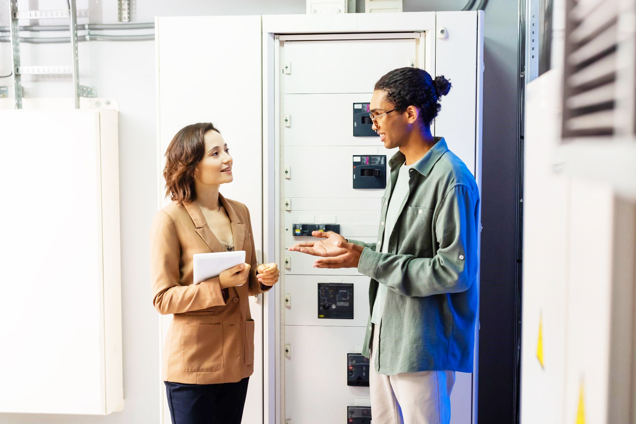 UPS不斷電系統規格怎麼選？4大UPS選購關鍵